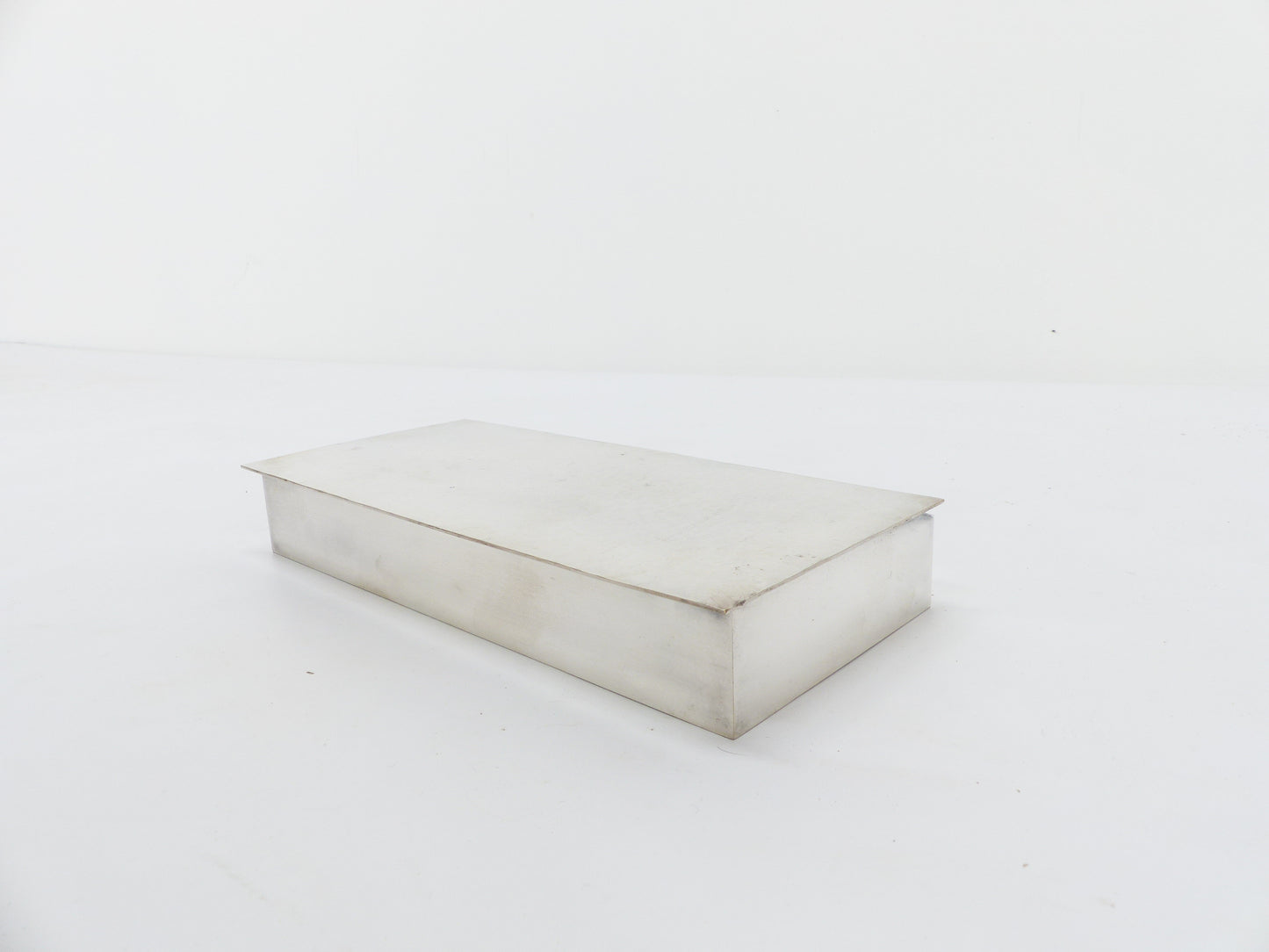 Vintage silver metal cigarette case box