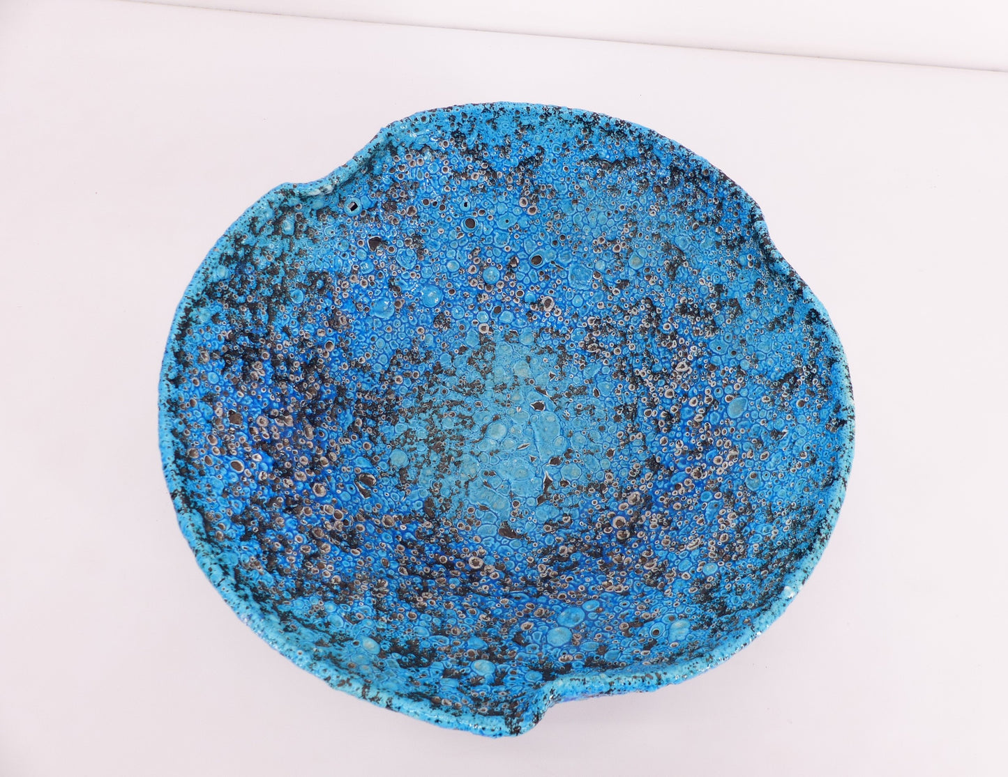 Coupe à fruit en céramique émaux écume de mer bleu turquoise 1950