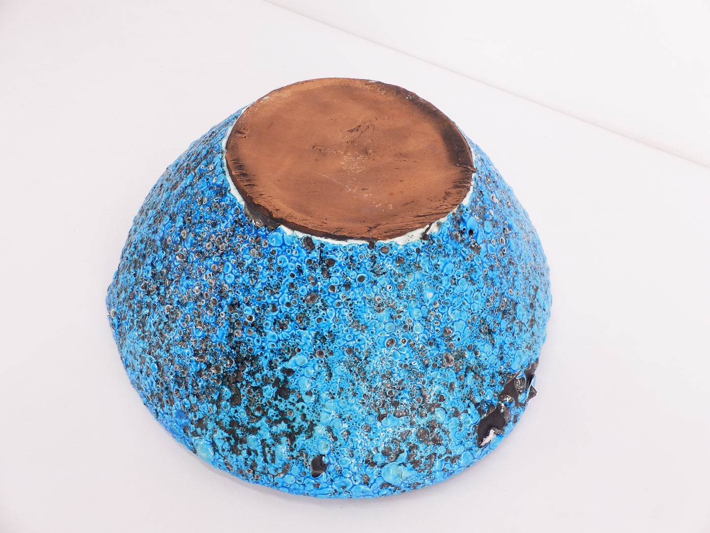 Coupe à fruit en céramique émaux écume de mer bleu turquoise 1950
