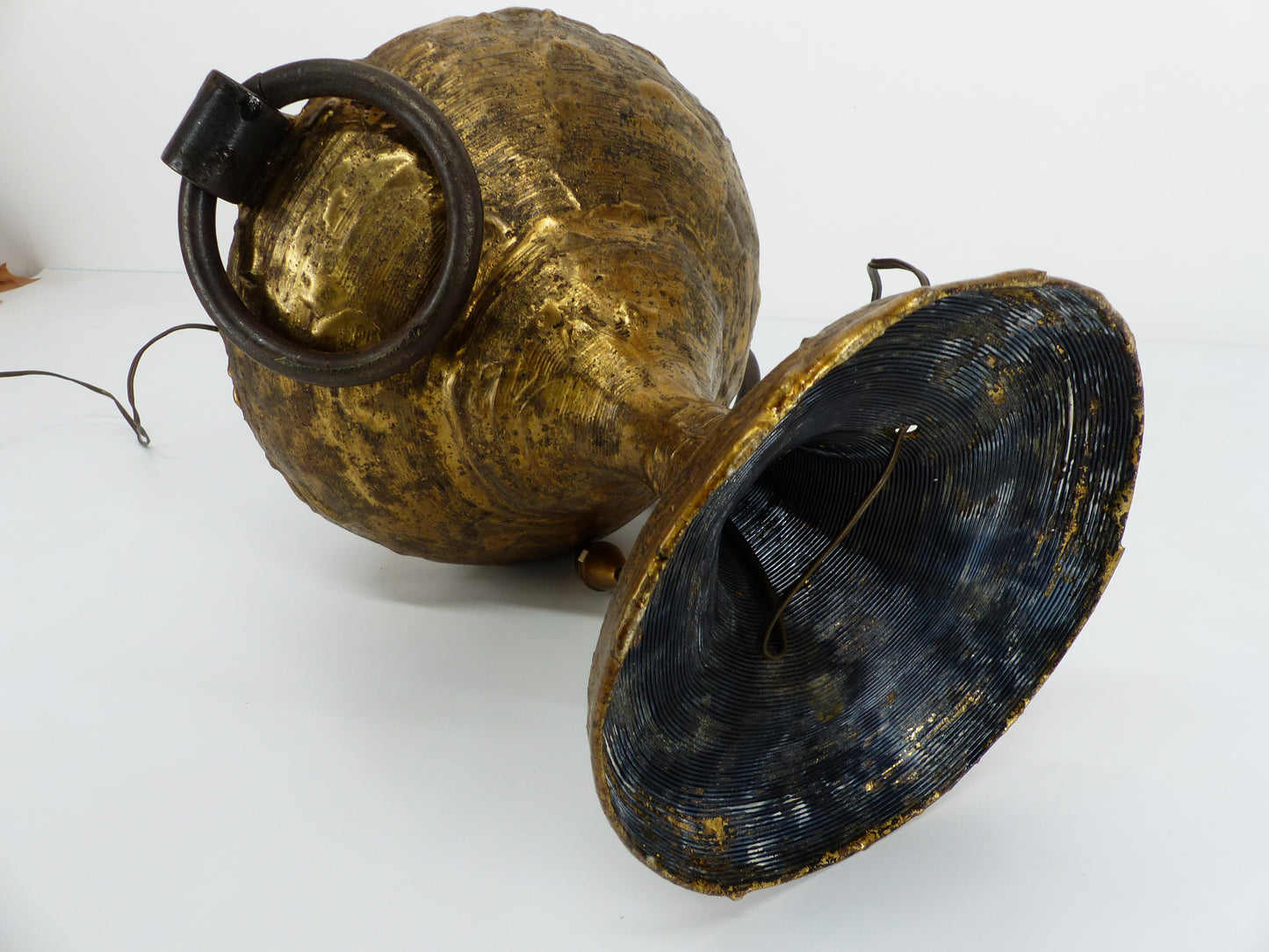 Lampe brutaliste en bronze doré Max BRE 1970