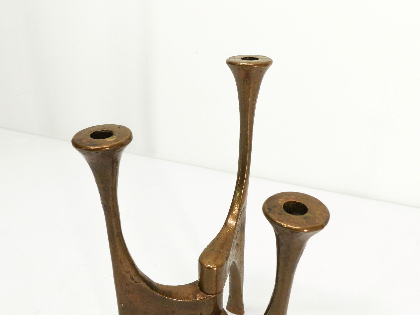 Bougeoir brutaliste en bronze tripode Michael Harjes 1960
