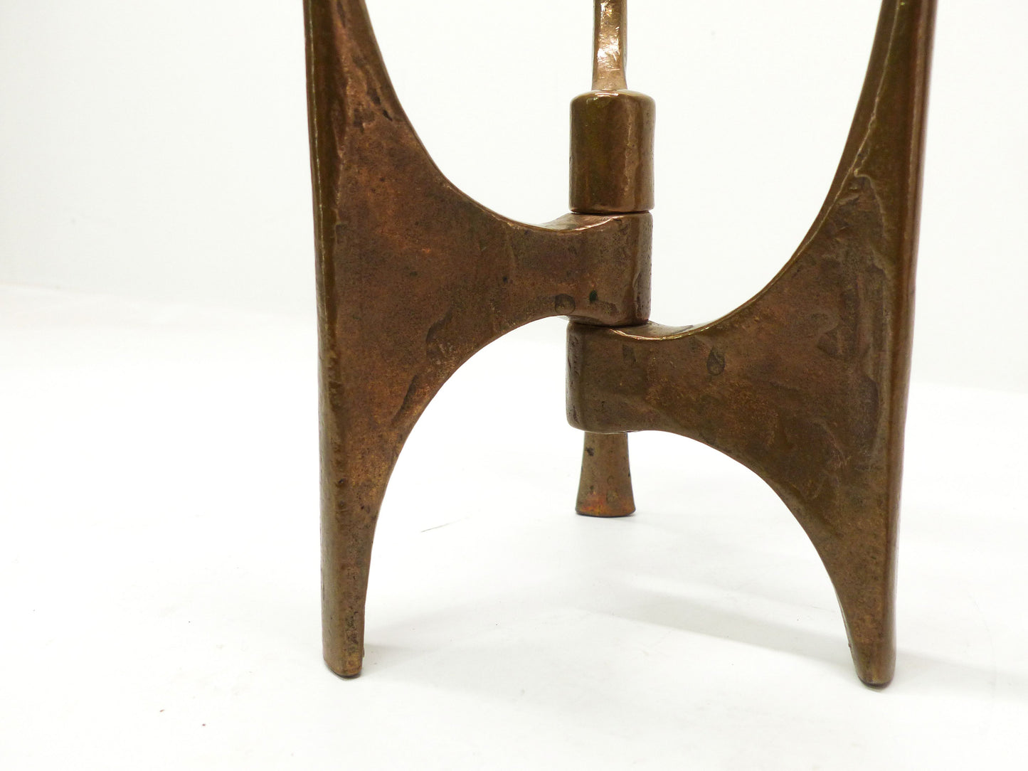 Bougeoir brutaliste en bronze tripode Michael Harjes 1960