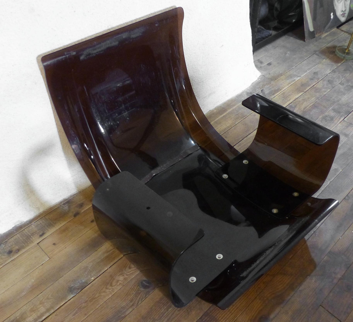 FAUTEUIL EN CUIR MARSALA PAR MICHEL DUCAROY POUR LIGNE ROSET 1970