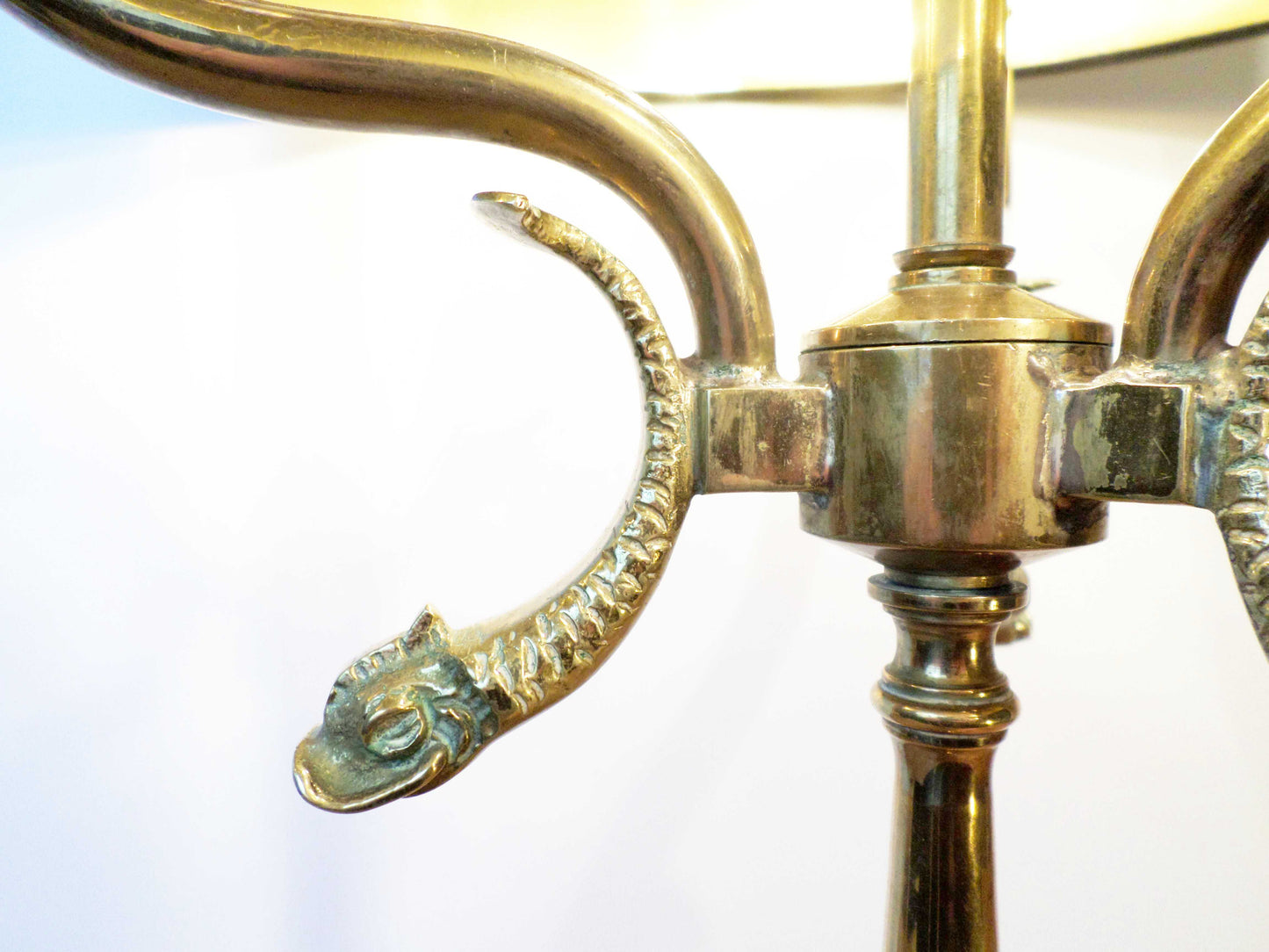 Grande lampe bouillote aux dauphins