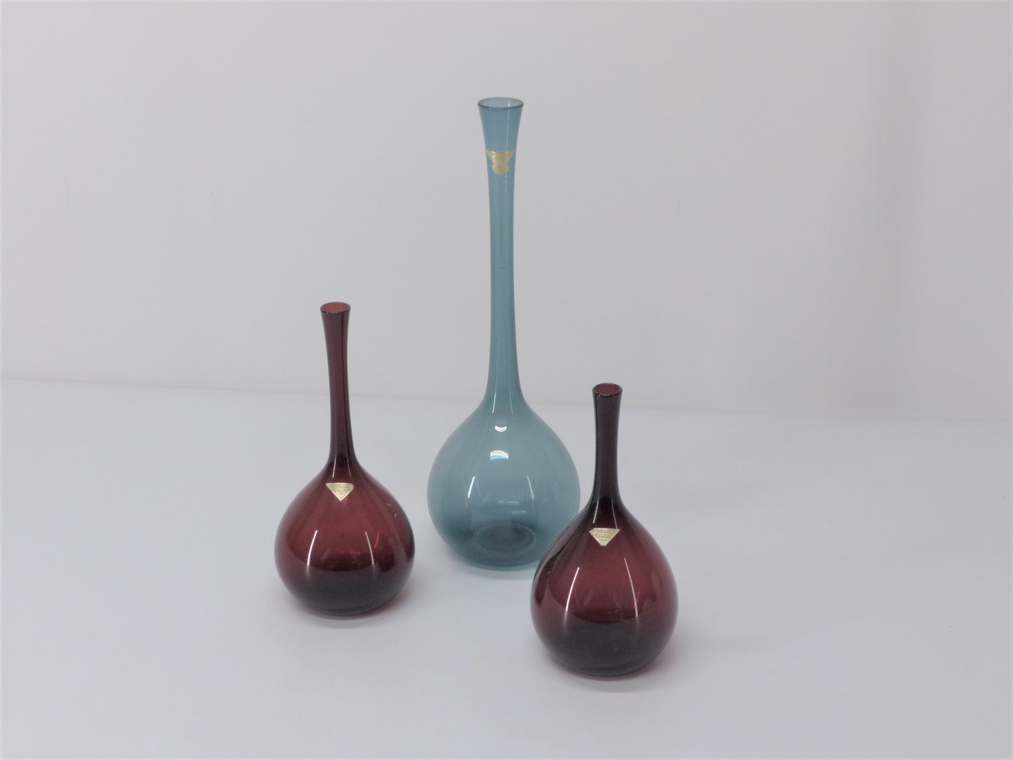ENSEMBLE DE 3 VASES TULIPES SCANDINAVES ARTHUR PERCY POUR GULLASKRUF 1950
