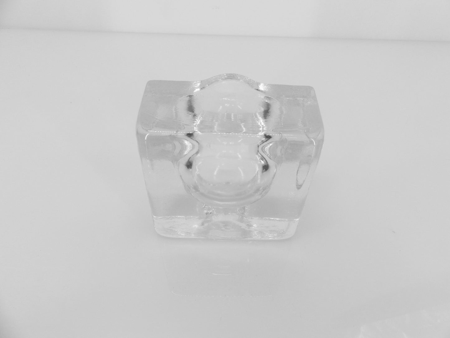 Cendrier sculptural en verre clair, modèle Puzzle, design Bertil Vallien, Boda-Åfors, Suède, circa 1970