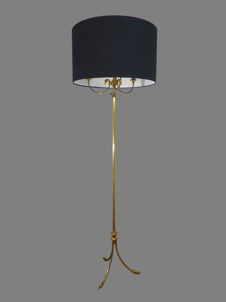 LAMPADAIRE AUX TÊTES DE CYGNES