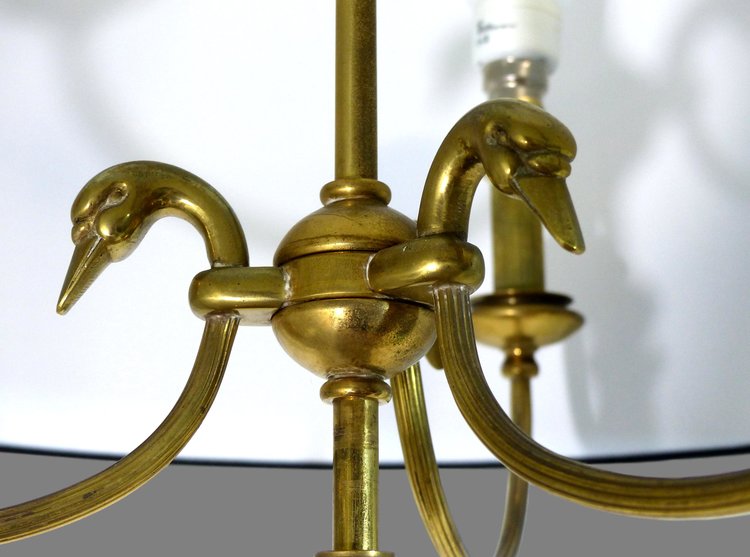 LAMPADAIRE AUX TÊTES DE CYGNES