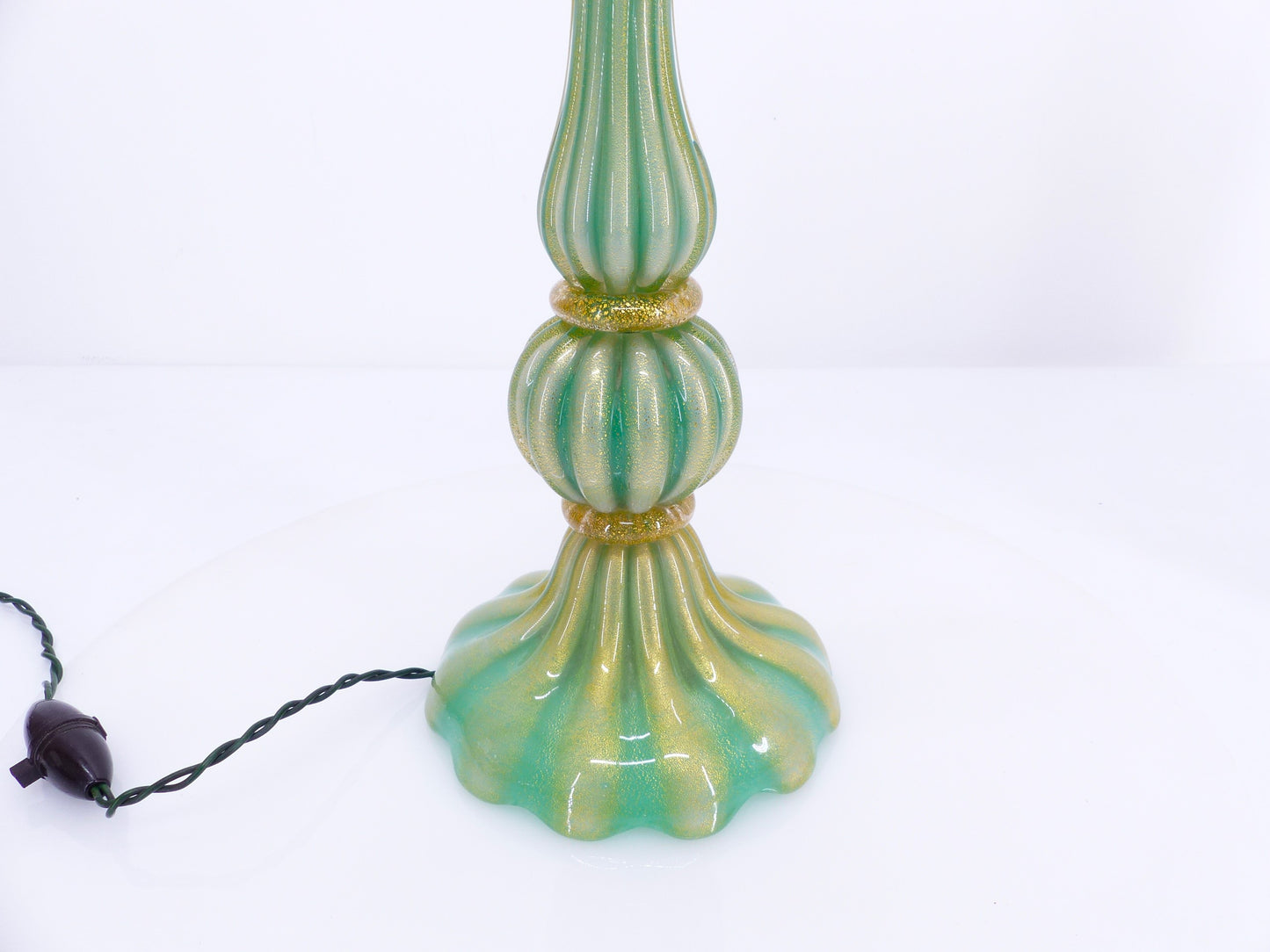 Lampe Murano turquoise et abat-jour en soie rose 1940