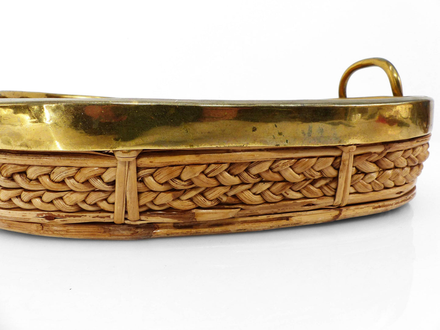 Panier et bol en rotin et laiton dans le goût de Gabriela Crespi, Italie 1960-1970