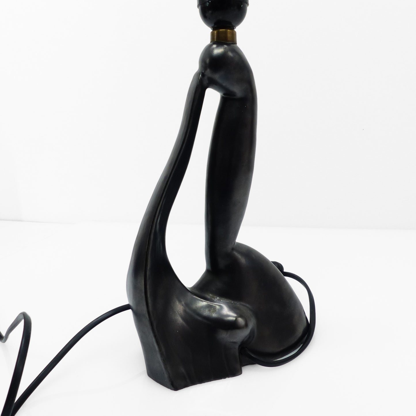 Lampe sculpturale anthropomorphe en céramique noire par Gil Agnoloni, Italie, 1950