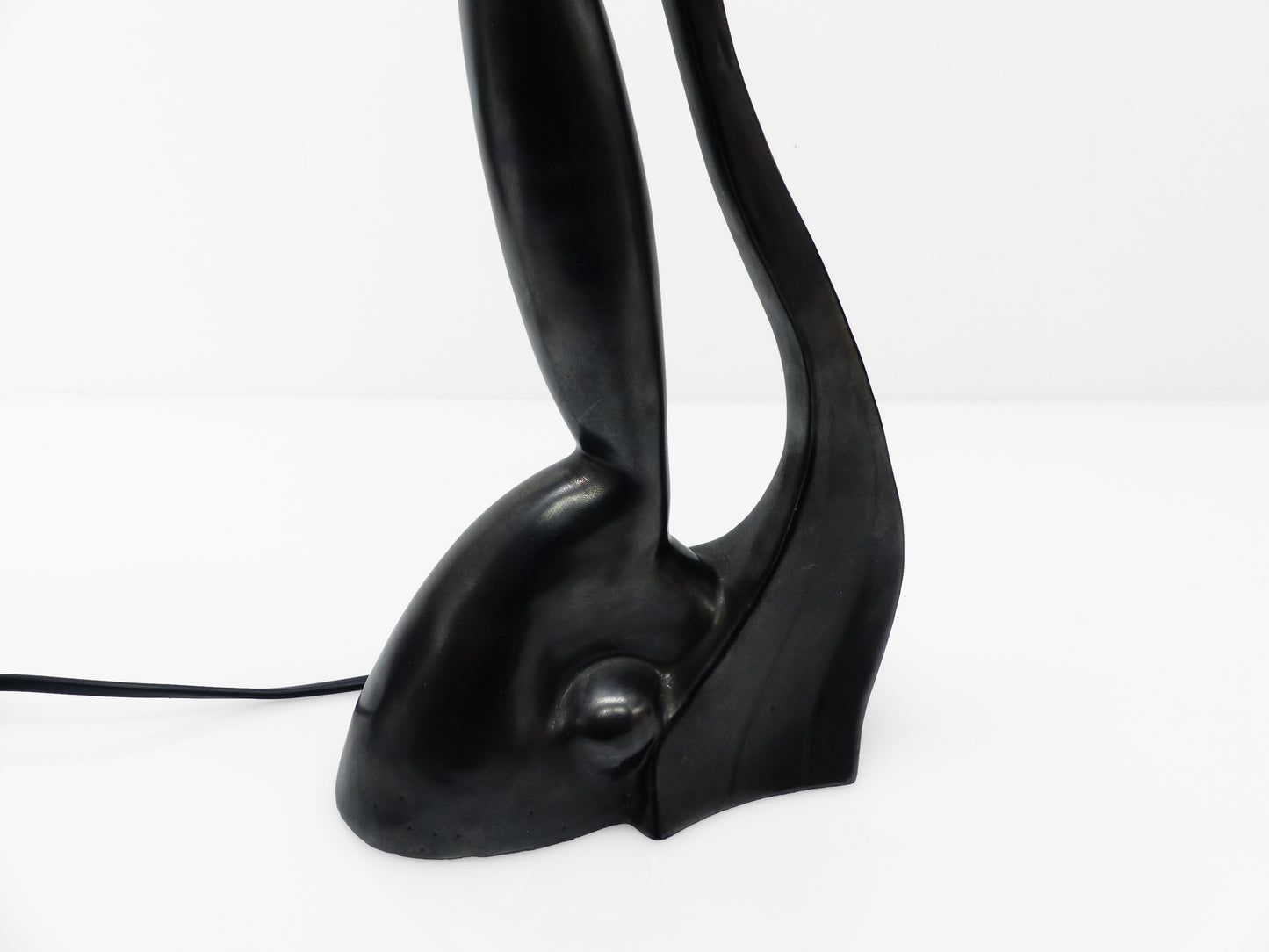 Lampe sculpturale anthropomorphe en céramique noire par Gil Agnoloni, Italie, 1950