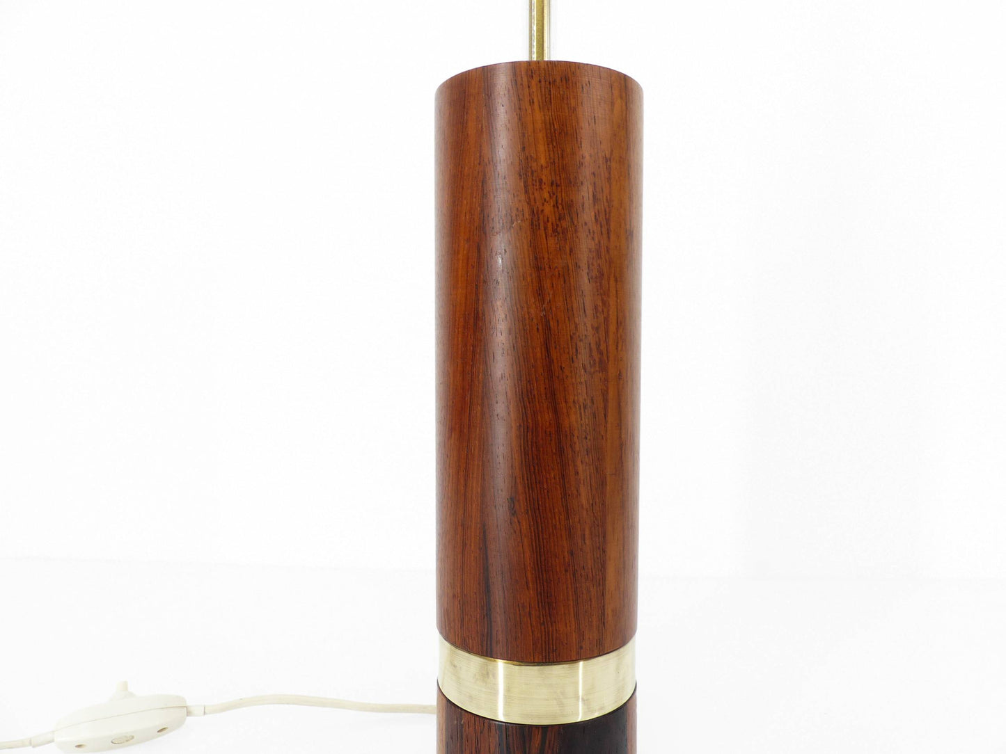 Pied de lampe scandinave en bois exotique et laiton, circa 1970