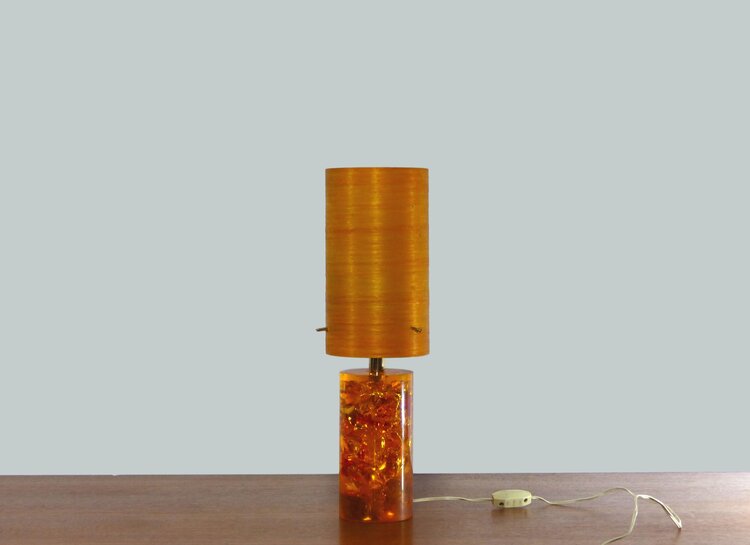 LAMPE EN RÉSINE FRACTALE PIERRE GIRAUDON 1970