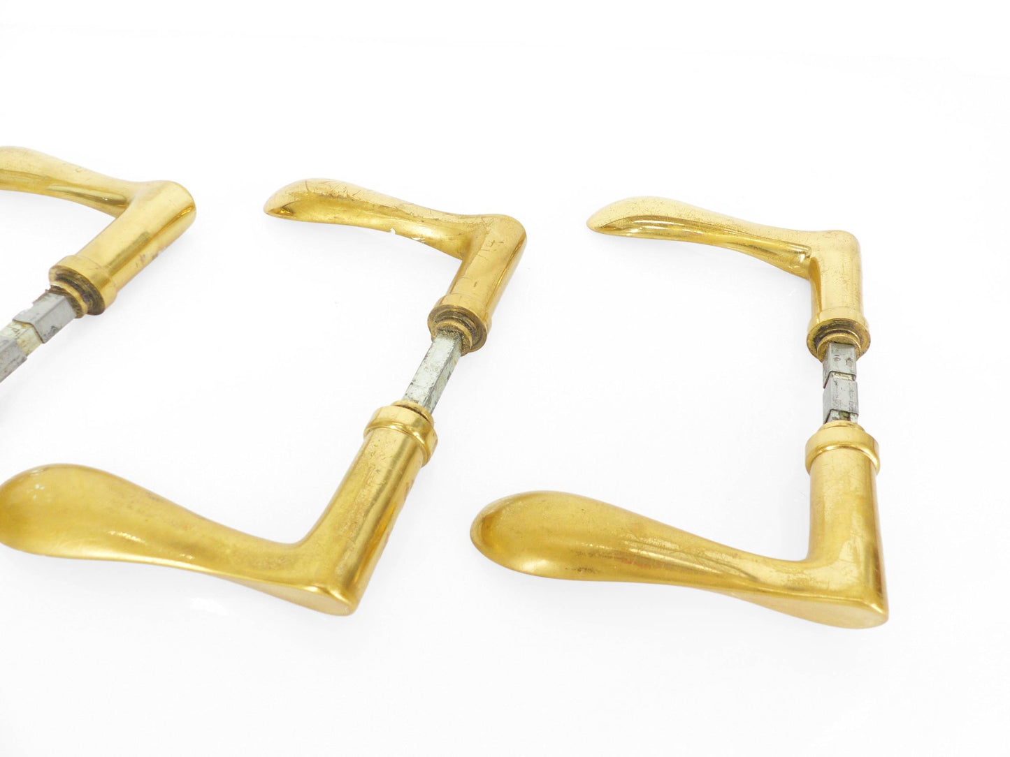Lot de 4 paires de poignées de porte en laiton massif circa 1960