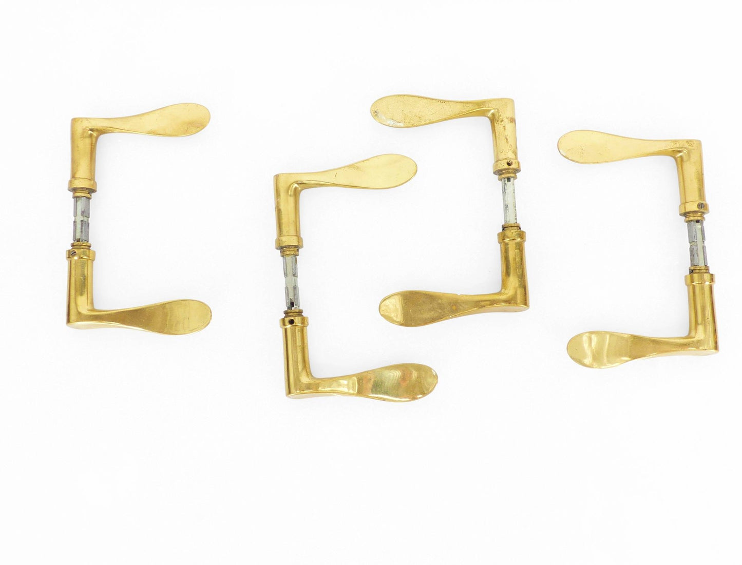 Lot de 4 paires de poignées de porte en laiton massif circa 1960