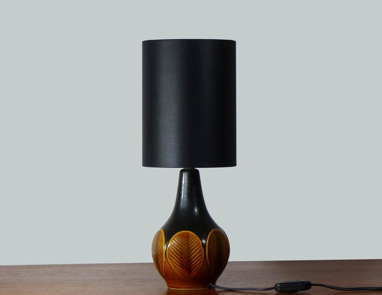 LAMPE DE TABLE SCANDINAVE EN CÉRAMIQUE SOHOLM STENTOJ