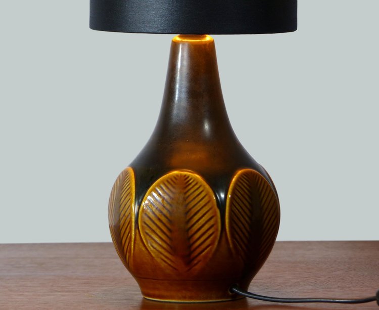 LAMPE DE TABLE SCANDINAVE EN CÉRAMIQUE SOHOLM STENTOJ