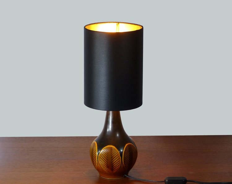 LAMPE DE TABLE SCANDINAVE EN CÉRAMIQUE SOHOLM STENTOJ