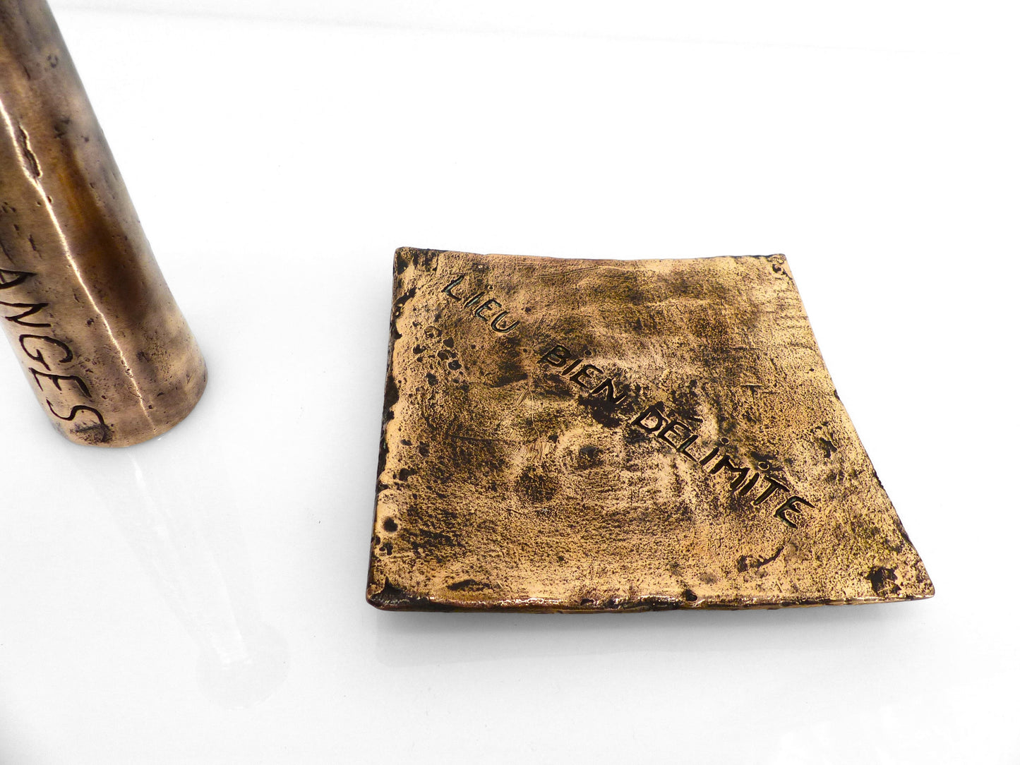 Set coupelle cendrier et bougeoir brutaliste en bronze, France, circa 1980