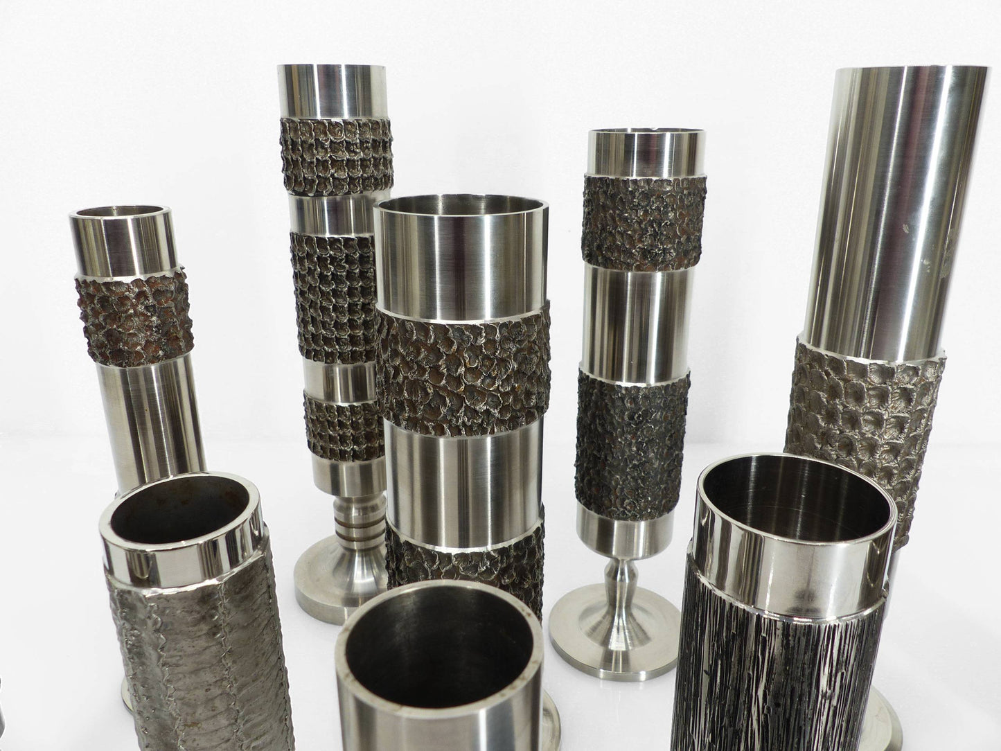 Set de 13 vases brutalistes Space Age en acier – BMF, Allemagne, circa 1970