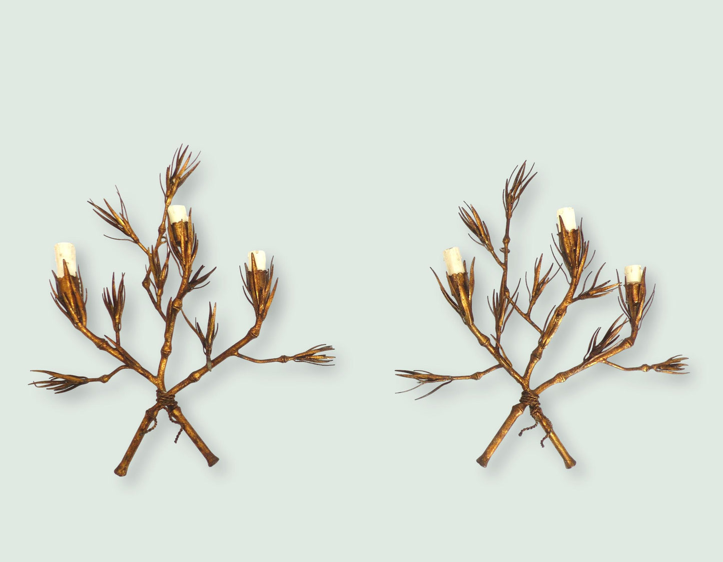 Pair of gilded iron wall lights with foliage, 1960