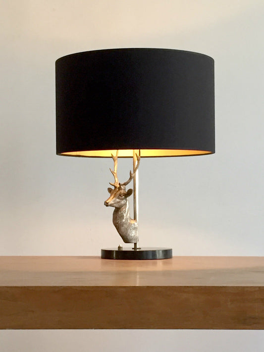 Silver-plated bronze deer trophy table lamp