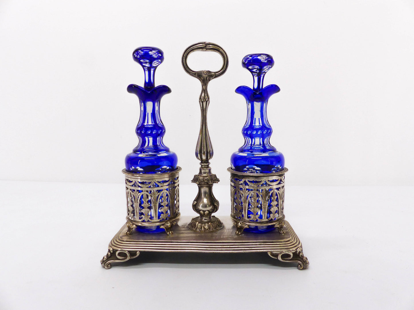 Huilier-vinaigrier Christofle en argent et cristal bleu cobalt XIX