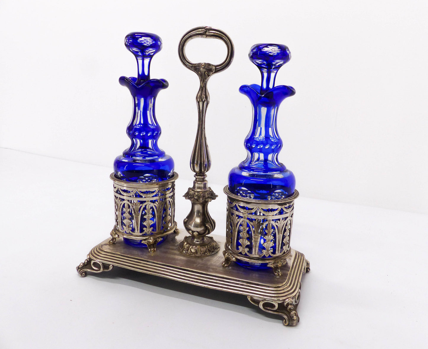 Huilier-vinaigrier Christofle en argent et cristal bleu cobalt XIX