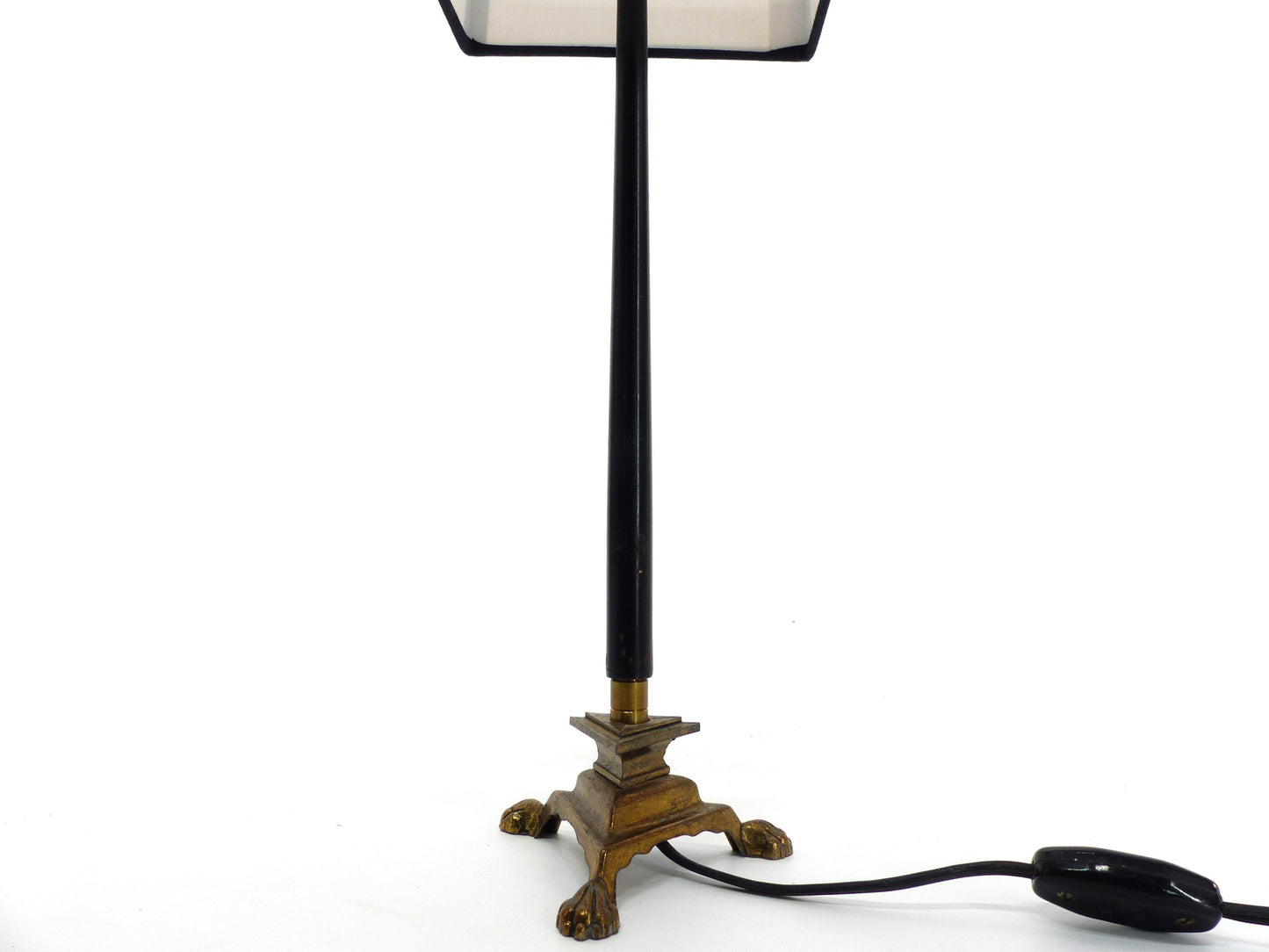 Pied de lampe tripode pattes de lions