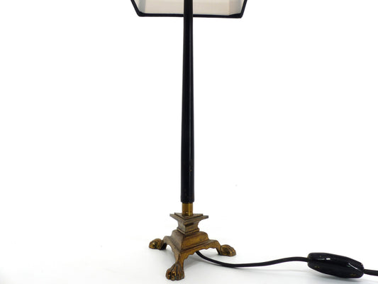 Lions paw tripod lamp base