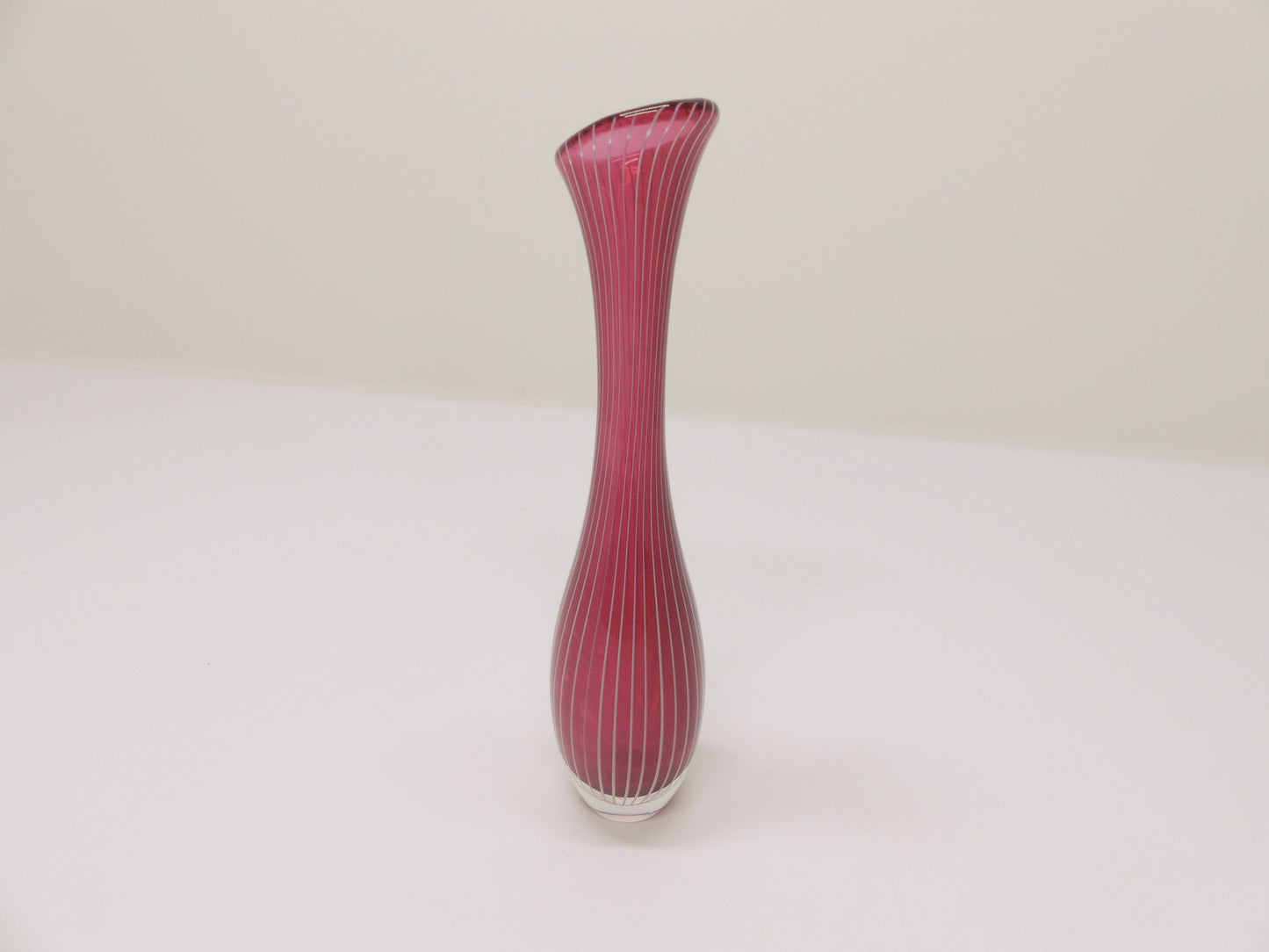 VASE TULIPE SCANDINAVE EN VERRE ROSE - VICKE LINDSTRAND - KOSTA BODA