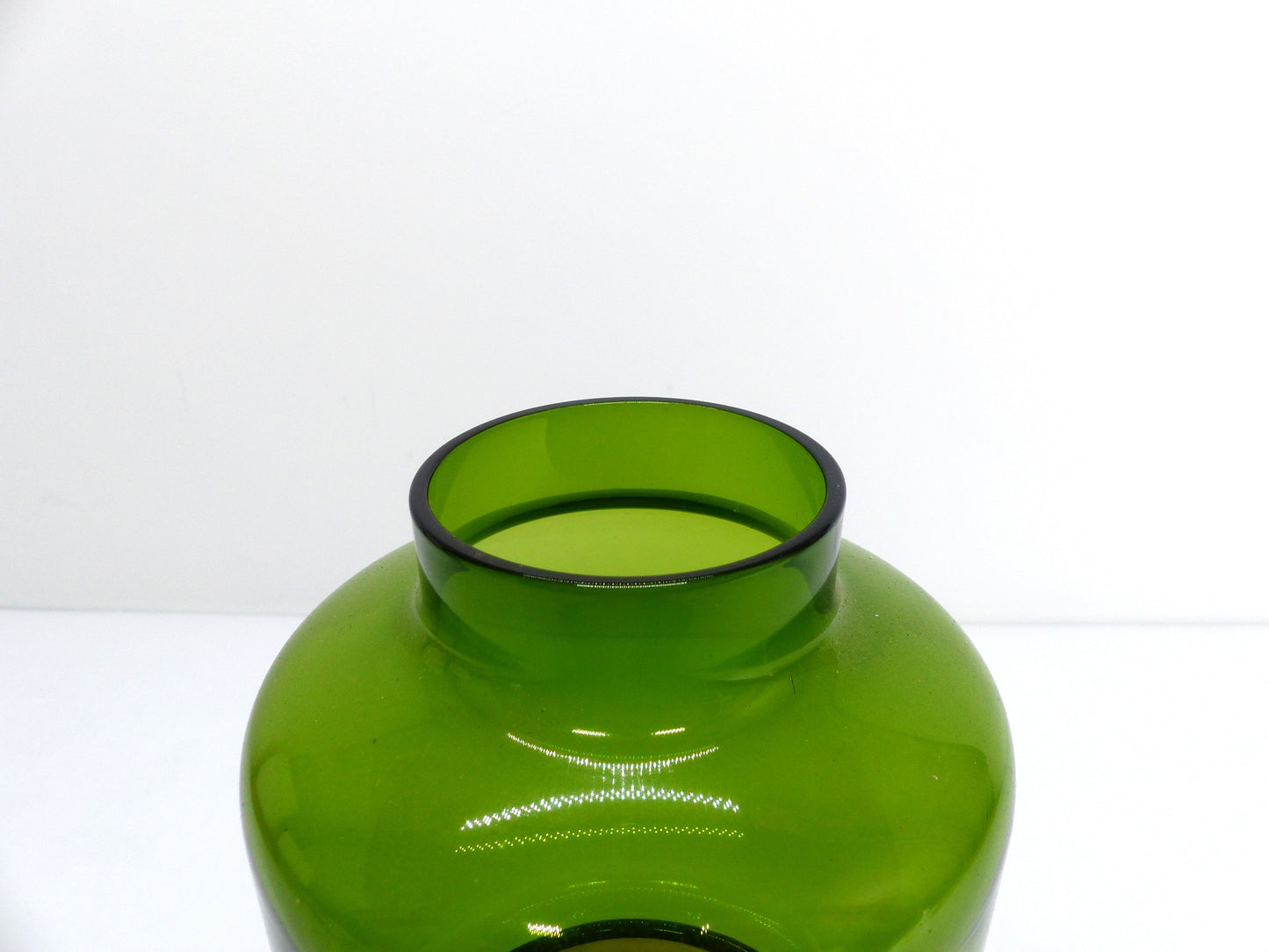 GREEN GLASS CANDLE HOLDER HANS-AGNE JAKOBSSON MARKARYD L 10232 1960