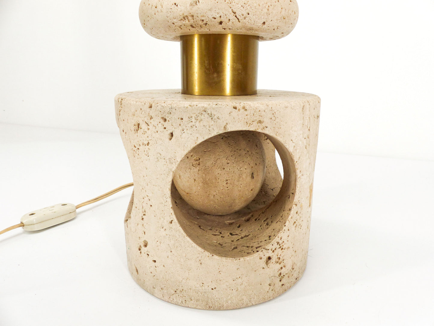 KINETIC SCULPTURE LAMP BASE IN TRAVERTINE 1970