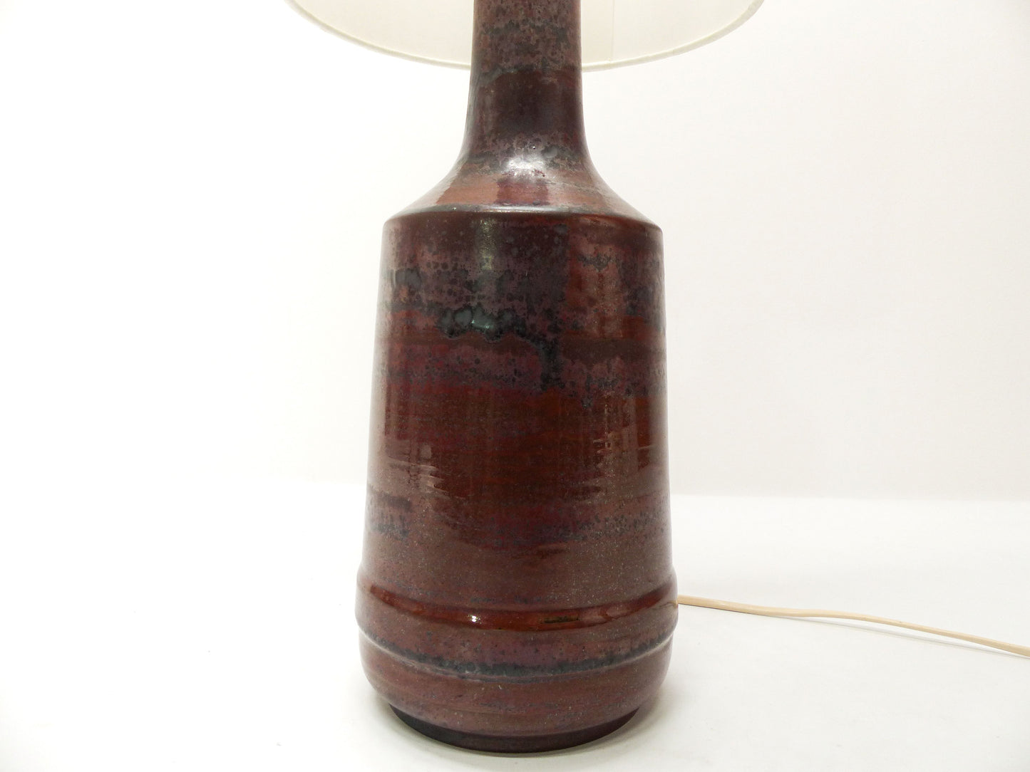 Lampe scandinave en céramique sang de boeuf Désirée Stentoj 1970