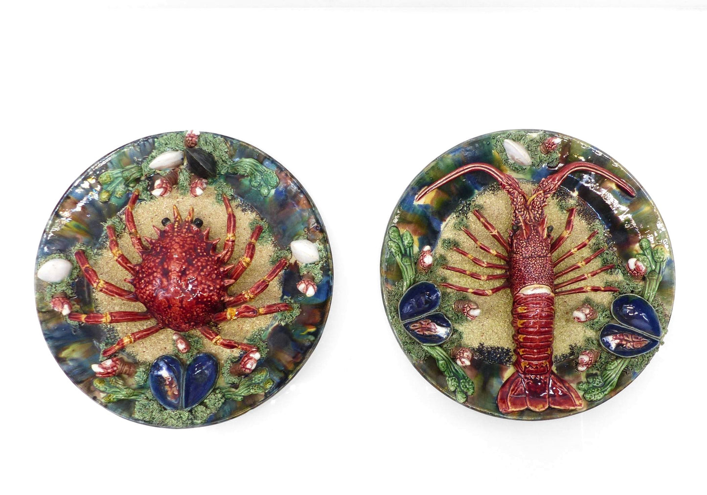 Pair of Large Polychrome Palissy Wall Plates by Álvaro José – Caldas da Rainha, Portugal, Early 20th Century
