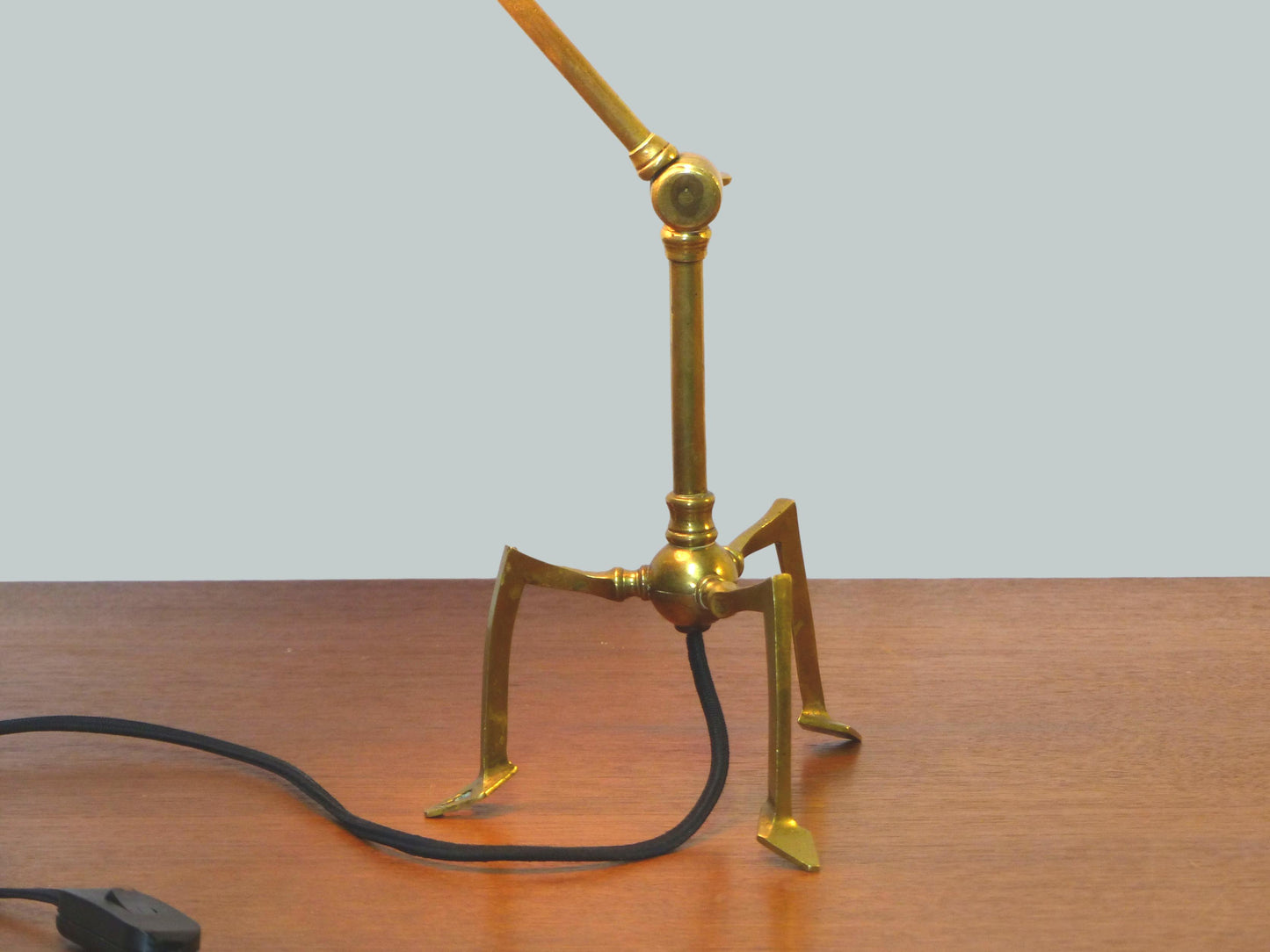 Articulated tripod lamp WAS Benson 1900