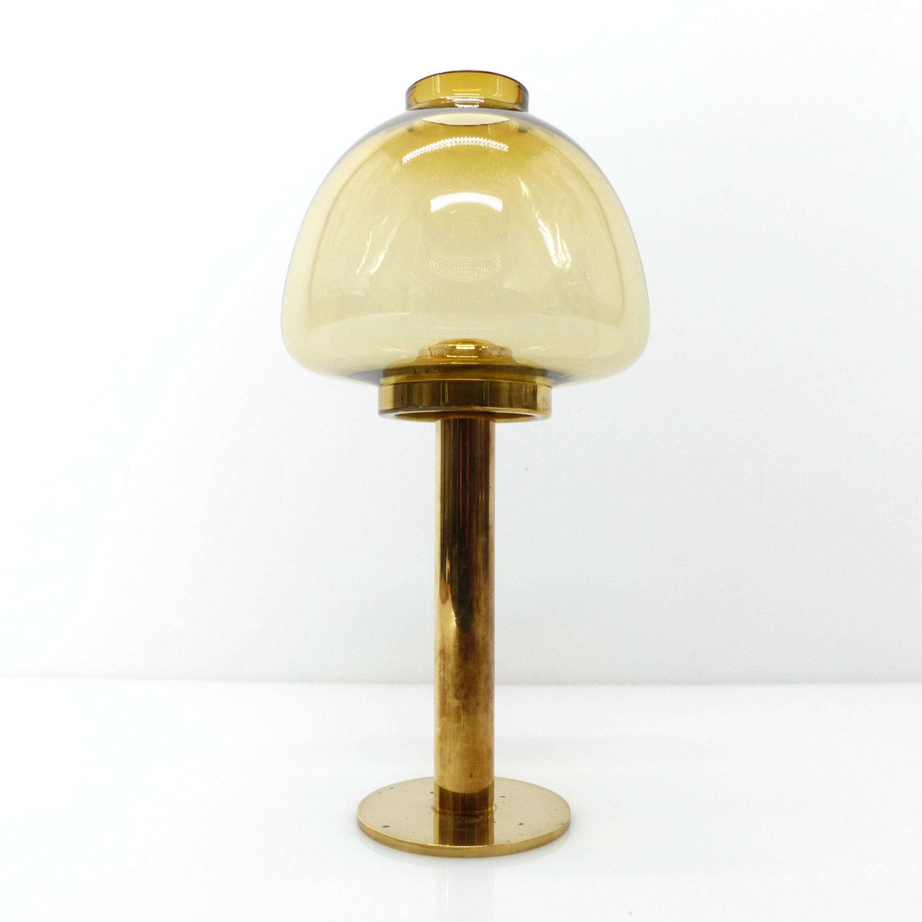 Bougeoir lanterne scandinave Claudia en laiton et verre jaune par Hans-Agne Jakobsson, circa 1960