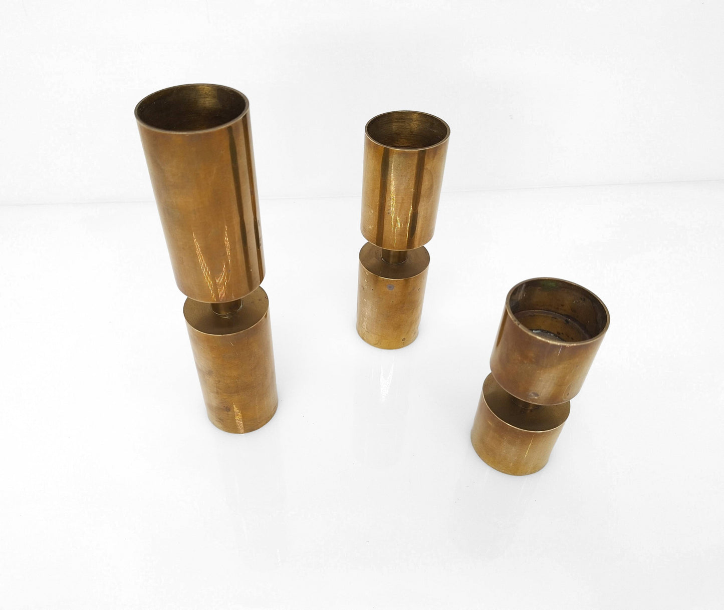 3 bougeoirs scandinaves en laiton massif Thelma Zoega, Suède, 1976