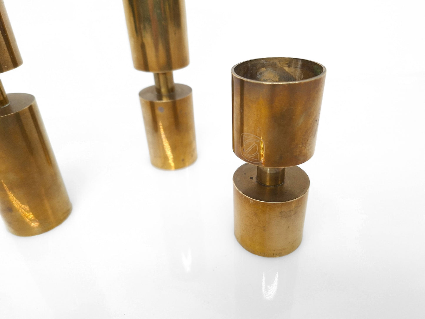 3 bougeoirs scandinaves en laiton massif Thelma Zoega, Suède, 1976