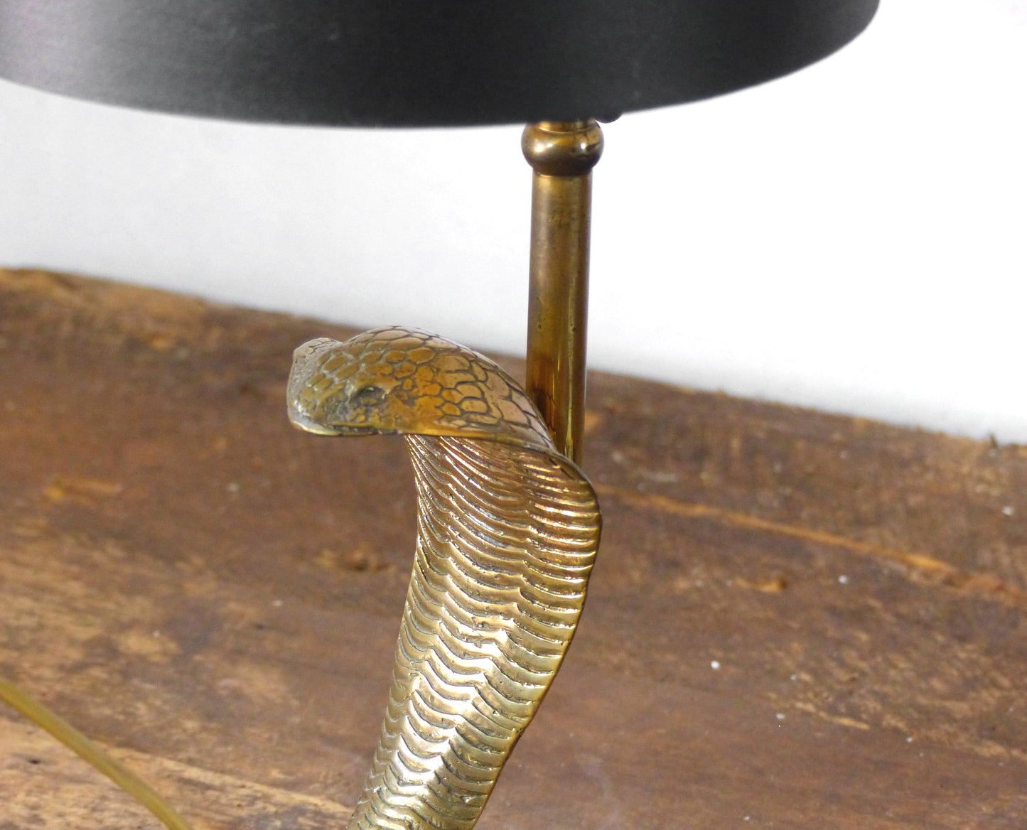 Lampe cobra en laiton doré 1970 attribuée à la Maison Jansen