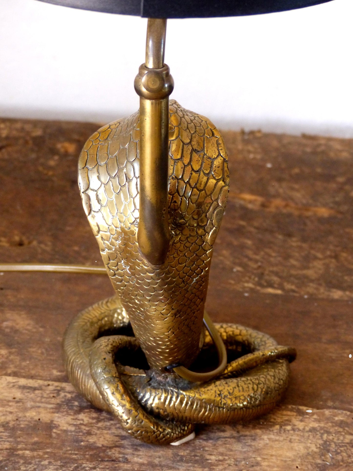 Lampe cobra en laiton doré 1970 attribuée à la Maison Jansen