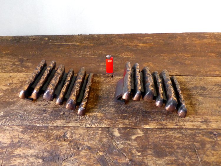 POIGNÉES DE PORTES BRUTALISTES EN BRONZE ALPAN