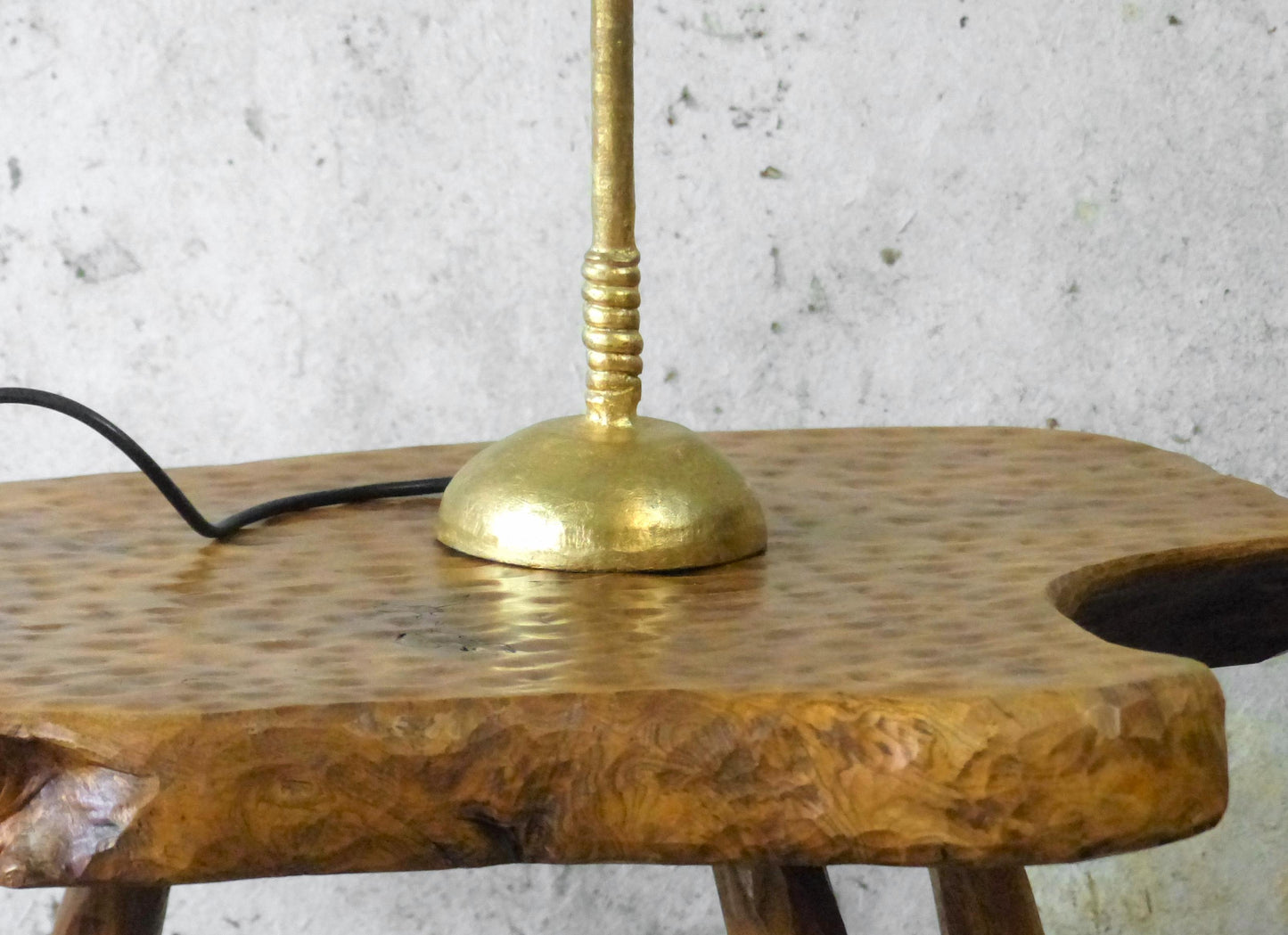 Grande lampe de table en bronze doré Pierre Casenove