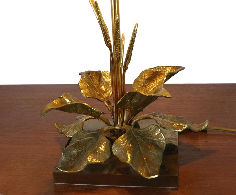  Table lamp with gilded brass foliage design