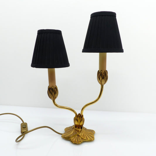 Lampe à deux bras en bronze doré à motif de nénuphar, Lucien Gau, circa 1990