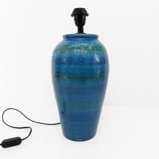 Grande lampe en faïence bleue dans le goût de Bitossi, Italie, circa 1980