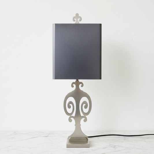lampe de table neoclassique en metal brosse dans le gout maison charles circa 1970 – neoclassical steel table lamp french circa 1970