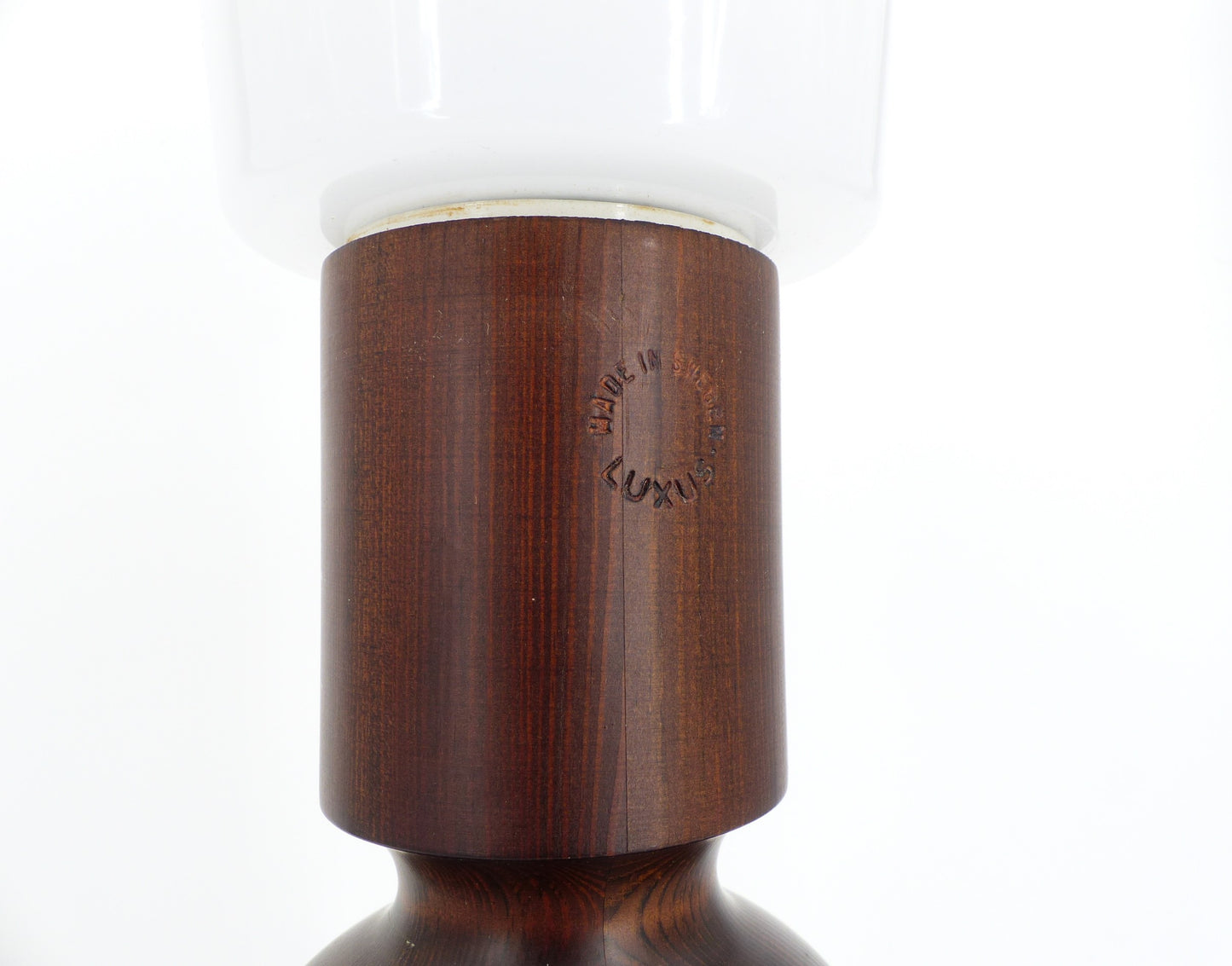 Paire de lampes de table scandinaves en pin par Uno Kristiansson pour Luxus, Suède, circa 1965