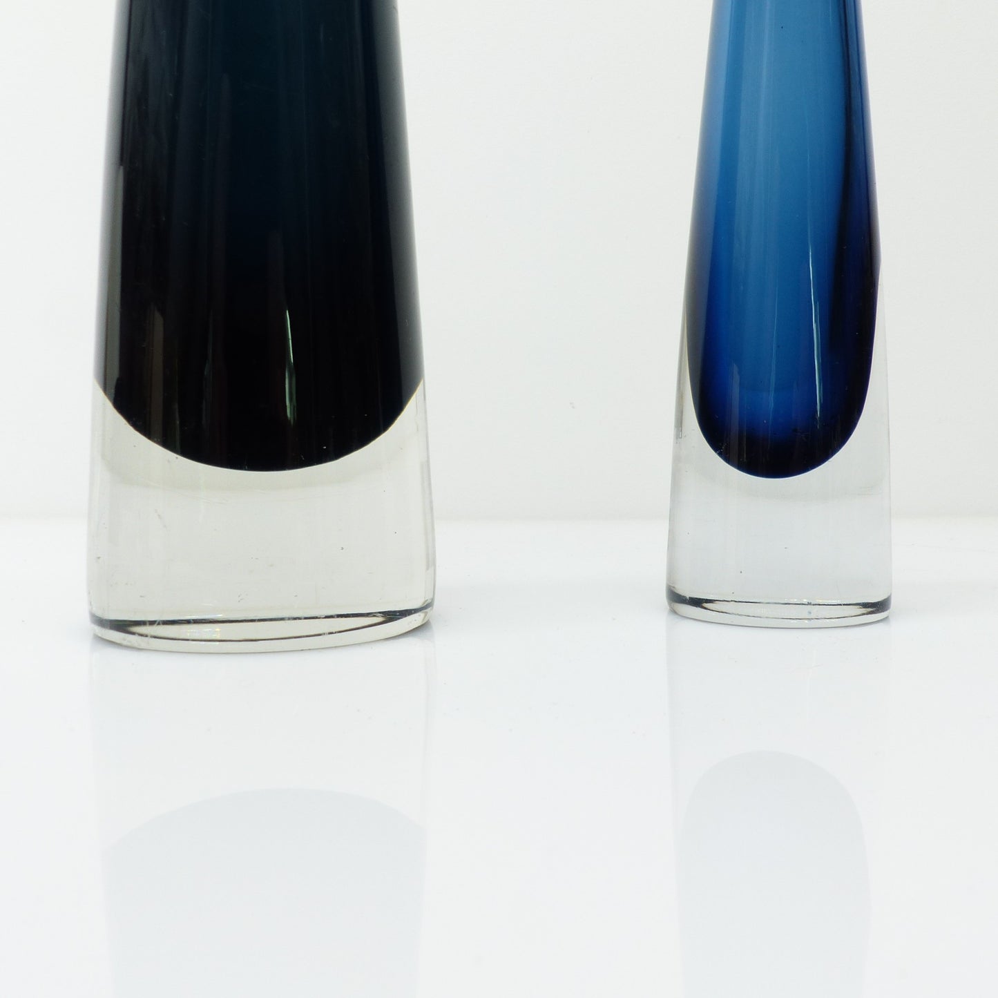 TIMO SARPANEVA – Paire de vases Jääpuikko  Icicle pour Iittala, Finlande, 1958-1966